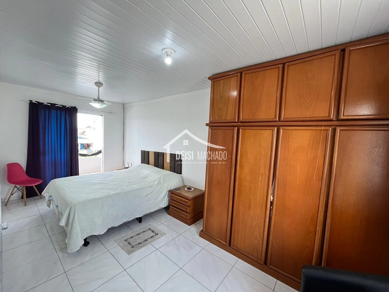 Casa ampla de dois pavimentos: 9ª foto da galeria de imagens do imóvel