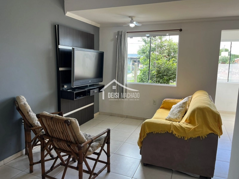 Casa ampla de dois pavimentos: 1ª foto da galeria de imagens do imóvel