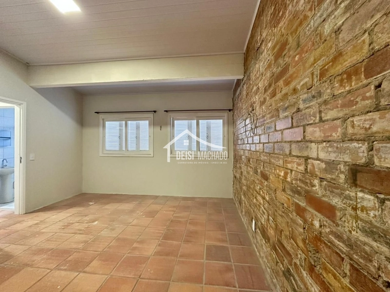CASA COM ANEXO POSTO 4: 1ª foto da galeria de imagens do imóvel