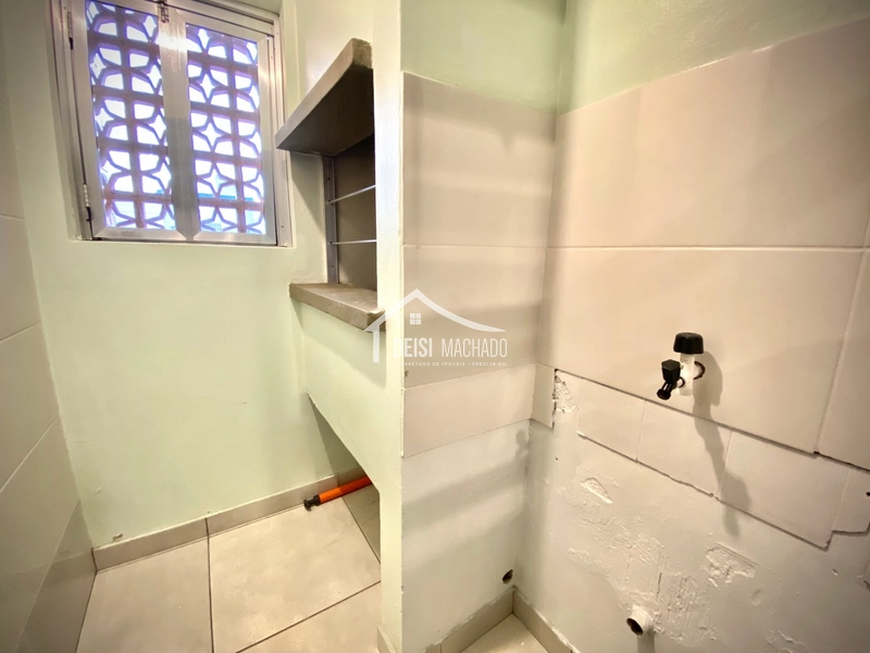 LINDO APARTAMENTO DE 1 DORMITÓRIO EM CAPÃO NOVO !: 10ª foto da galeria de imagens do imóvel