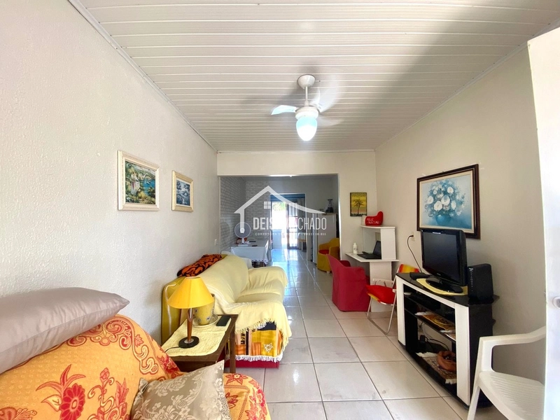 Casa à venda em Capão Novo, em bairro residencial com ótima vizinhança: 4ª foto da galeria de imagens do imóvel
