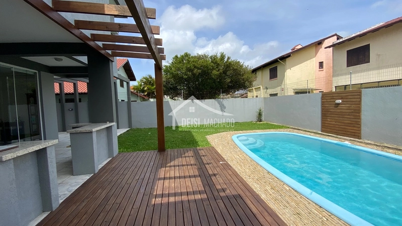 EXCLUSIVIDADE DEISI MACHADO: sobrado 05 dormitórios com piscina!: 11ª foto da galeria de imagens do imóvel