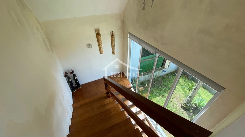 EXCLUSIVIDADE DEISI MACHADO: sobrado 05 dormitórios com piscina!: 15ª foto da galeria de imagens do imóvel