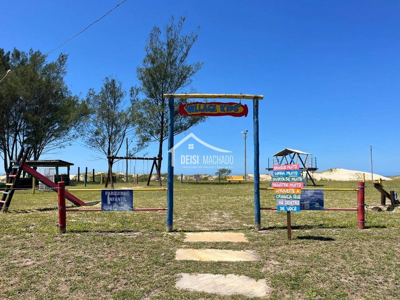 Sobrado em 3 terreno no Village: 1ª foto da galeria de imagens do imóvel