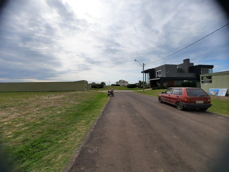 Lote beira-lago com vista diferenciada!: 2ª foto da galeria de imagens do imóvel