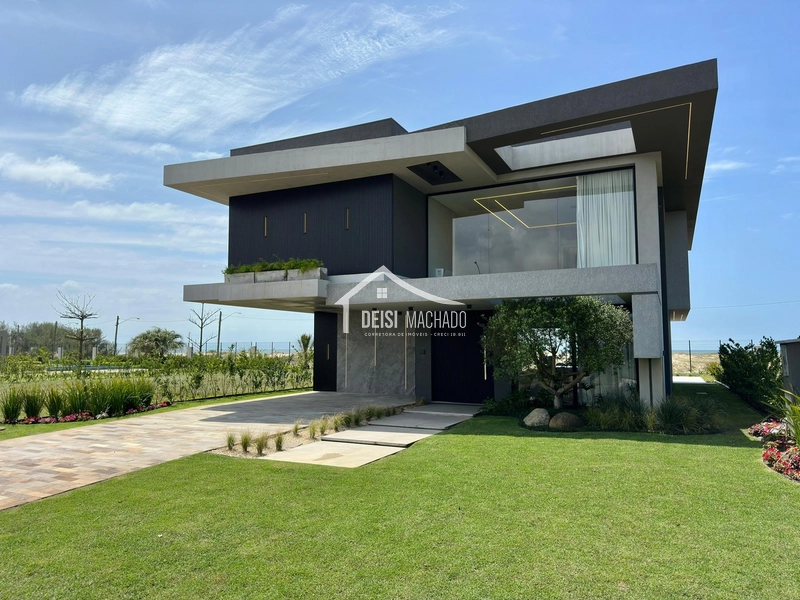 Casa em condomínio de luxo a beira mar com vista para o mar da sacada!: 1ª foto da galeria de imagens do imóvel