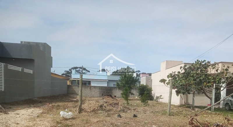 EXCECELENTE TERRENO A VENDA EM CAPÃO NOVO EM ZONA DE MORADOR: 3ª foto da galeria de imagens do imóvel