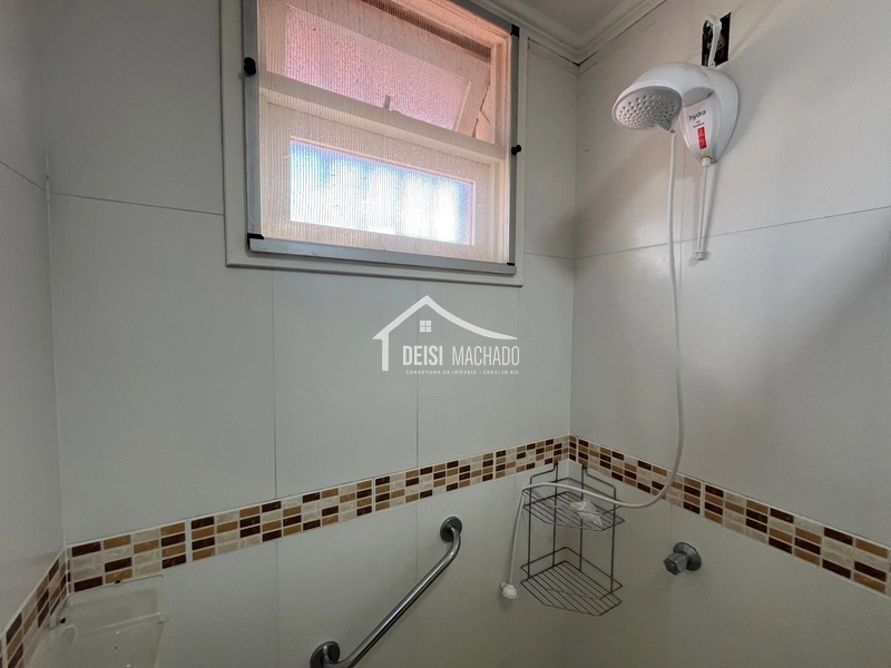 Sobrado em condomínio com piscina.: 21ª foto da galeria de imagens do imóvel