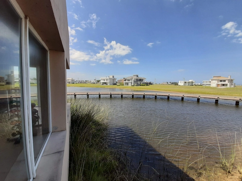 Maravilhoso terreno beira lago: 5ª foto da galeria de imagens do imóvel