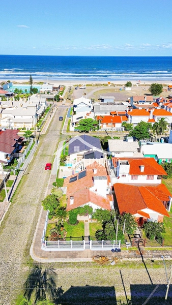 CASA 3 DORMITÓRIOS LOCALIZADA A POUCOS METROS DO MAR!: 54ª foto da galeria de imagens do imóvel