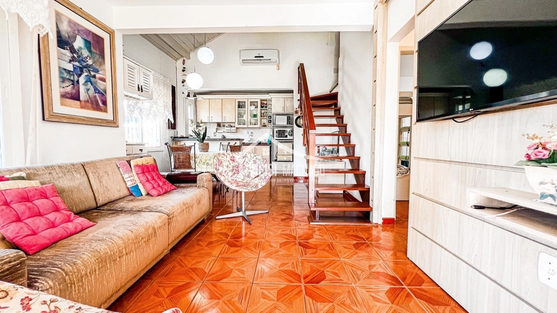 CASA 3 DORMITÓRIOS LOCALIZADA A POUCOS METROS DO MAR!: 25ª foto da galeria de imagens do imóvel