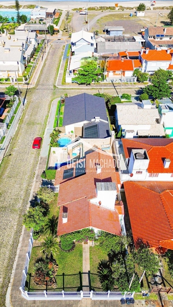 CASA 3 DORMITÓRIOS LOCALIZADA A POUCOS METROS DO MAR!: 19ª foto da galeria de imagens do imóvel