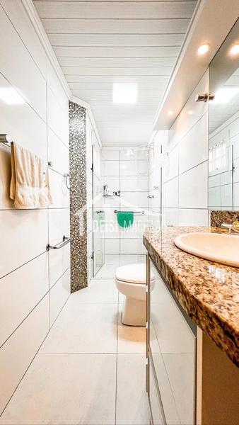 CASA 3 DORMITÓRIOS LOCALIZADA A POUCOS METROS DO MAR!: 63ª foto da galeria de imagens do imóvel