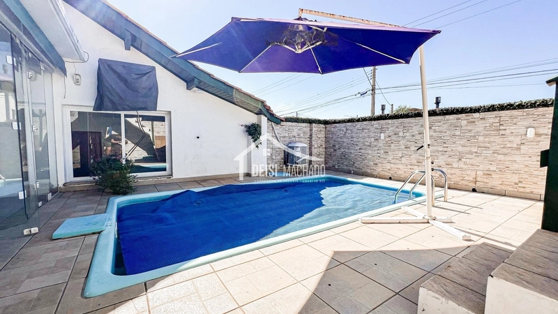 CASA 3 DORMITÓRIOS LOCALIZADA A POUCOS METROS DO MAR!: 27ª foto da galeria de imagens do imóvel