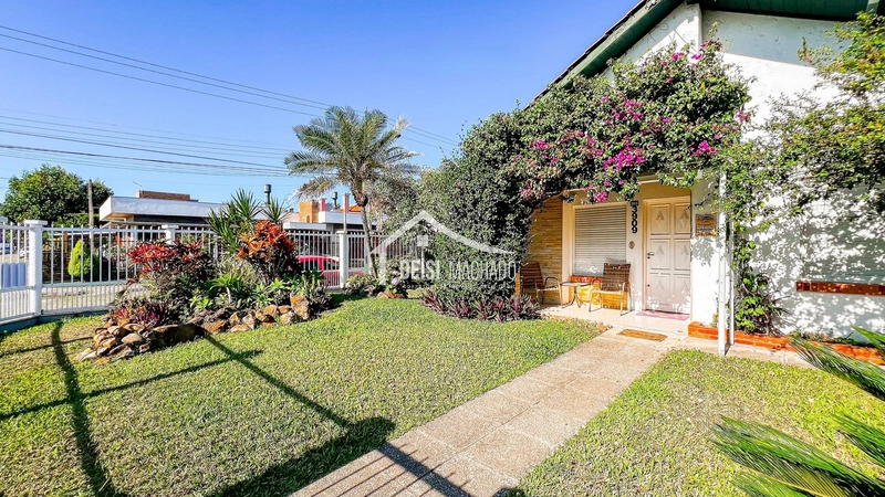 CASA 3 DORMITÓRIOS LOCALIZADA A POUCOS METROS DO MAR!: 11ª foto da galeria de imagens do imóvel