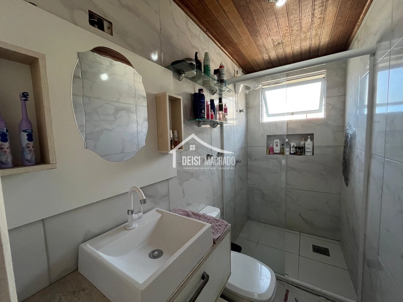 Apartamento três dormitórios à 300 metros do mar em Capão Novo: 1ª foto da galeria de imagens do imóvel