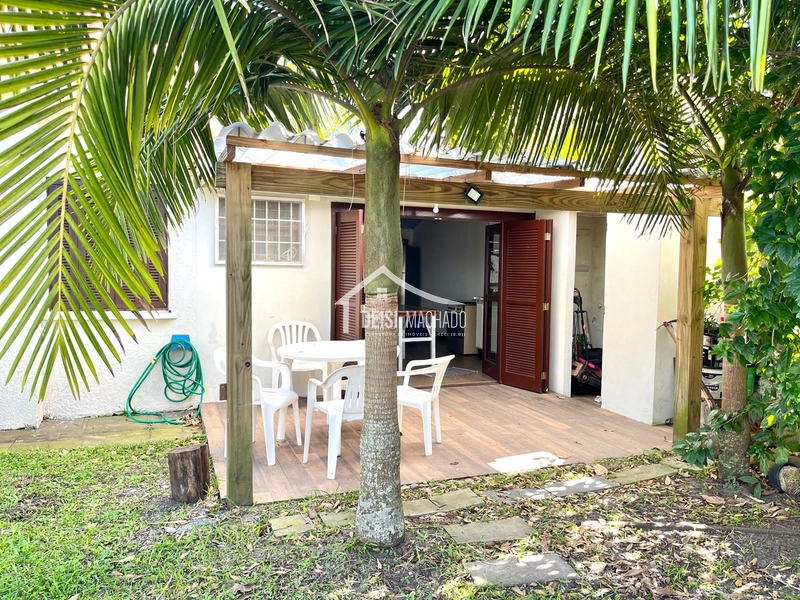 EXCELENTE CASA A VENDA EM CAPÃO NOVO: 23ª foto da galeria de imagens do imóvel
