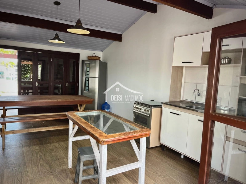 EXCELENTE CASA A VENDA EM CAPÃO NOVO: 11ª foto da galeria de imagens do imóvel