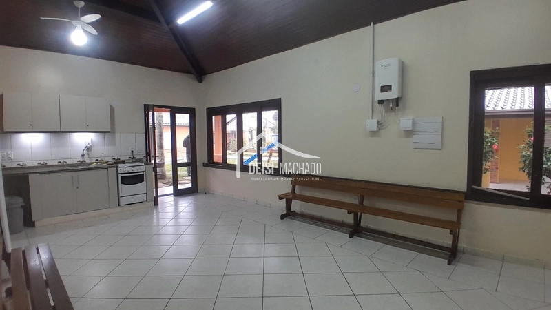 Sobrado com Mezanino Capão Novo: 4ª foto da galeria de imagens do imóvel
