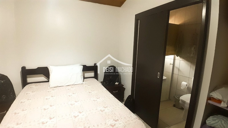 Sobrado com Mezanino Capão Novo: 2ª foto da galeria de imagens do imóvel