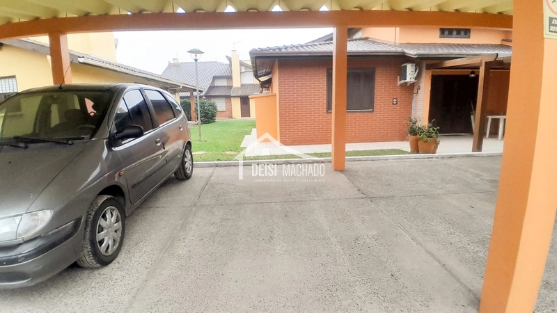 Sobrado com Mezanino Capão Novo: 7ª foto da galeria de imagens do imóvel