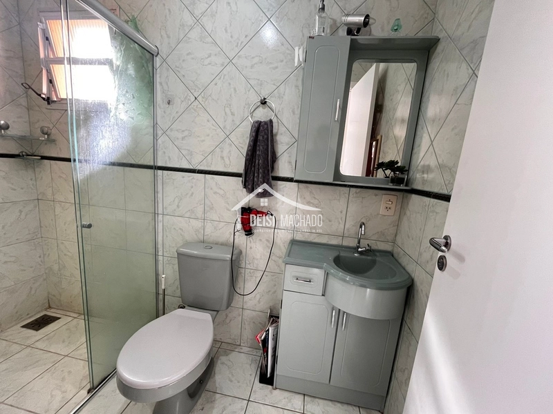 APARTAMENTO 1 DORMITÓRIO E MEIO À  400 METROS DA PRAIA EM CAPÃO NOVO: 1ª foto da galeria de imagens do imóvel