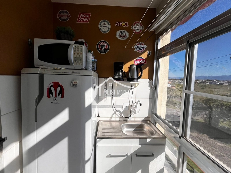 APARTAMENTO 1 DORMITÓRIO E MEIO À  400 METROS DA PRAIA EM CAPÃO NOVO: 5ª foto da galeria de imagens do imóvel