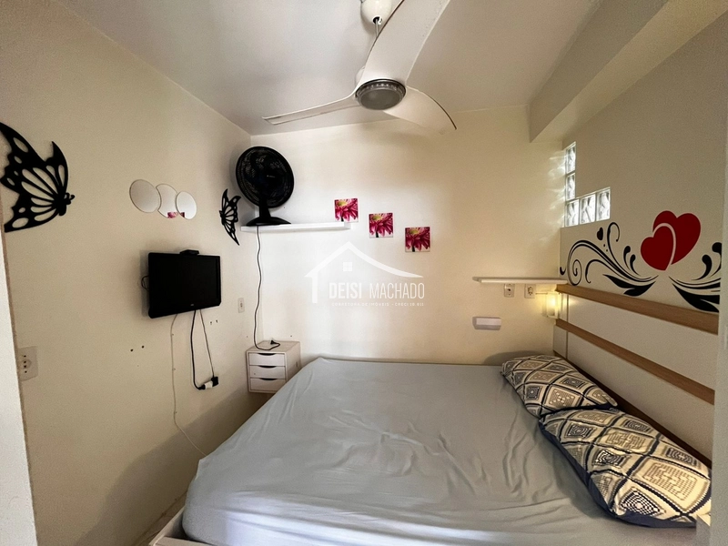 APARTAMENTO 1 DORMITÓRIO E MEIO À  400 METROS DA PRAIA EM CAPÃO NOVO: 3ª foto da galeria de imagens do imóvel
