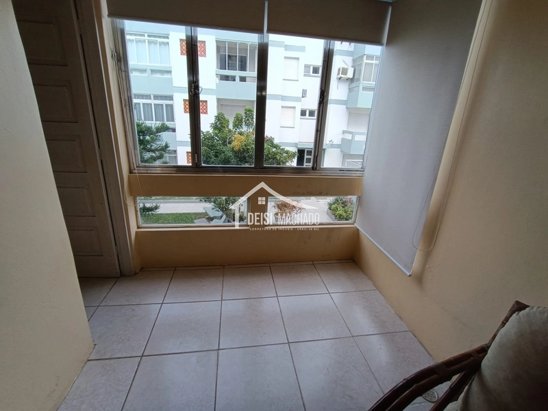 Excelente apartamento em Capão Novo, em  ótima localização: 1ª foto da galeria de imagens do imóvel