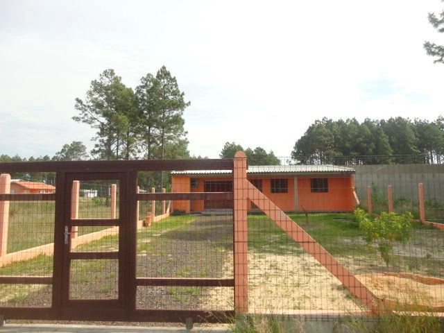 Casa com amplo terreno a venda na praia Capão Novo Village: 1ª foto da galeria de imagens do imóvel