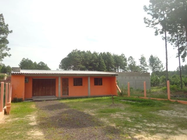 Casa com amplo terreno a venda na praia Capão Novo Village: 2ª foto da galeria de imagens do imóvel