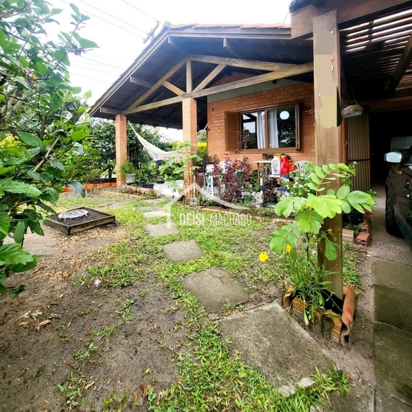 Sua casa na praia  está te esperando, e ela fica logo na esquina!: 1ª foto da galeria de imagens do imóvel