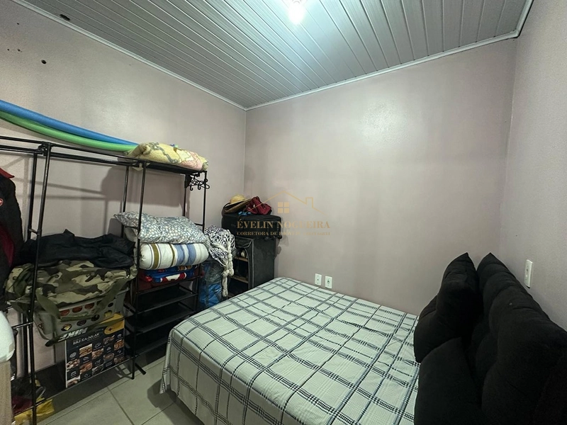 Casa de esquina no bairro Senai: 15ª foto da galeria de imagens do imóvel