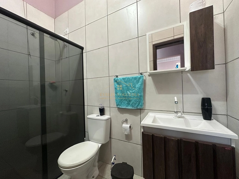 Casa de esquina no bairro Senai: 14ª foto da galeria de imagens do imóvel