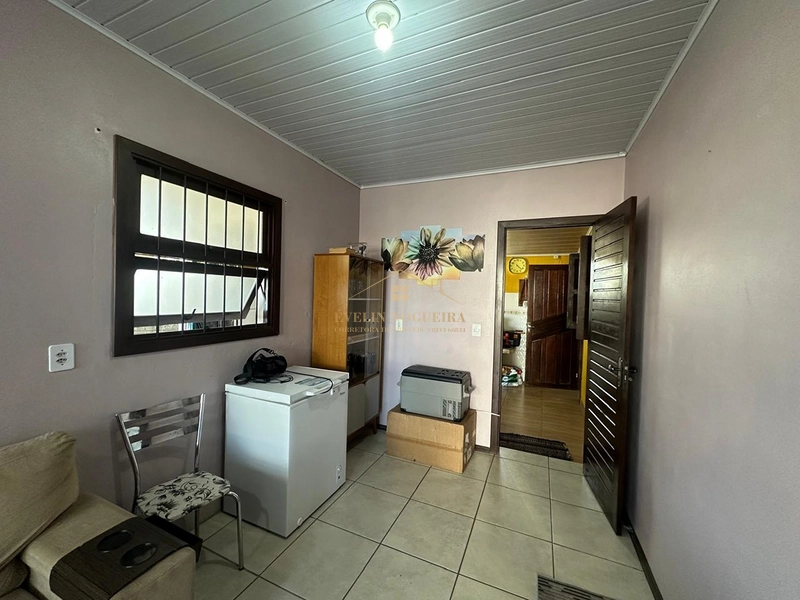 Casa de esquina no bairro Senai: 5ª foto da galeria de imagens do imóvel