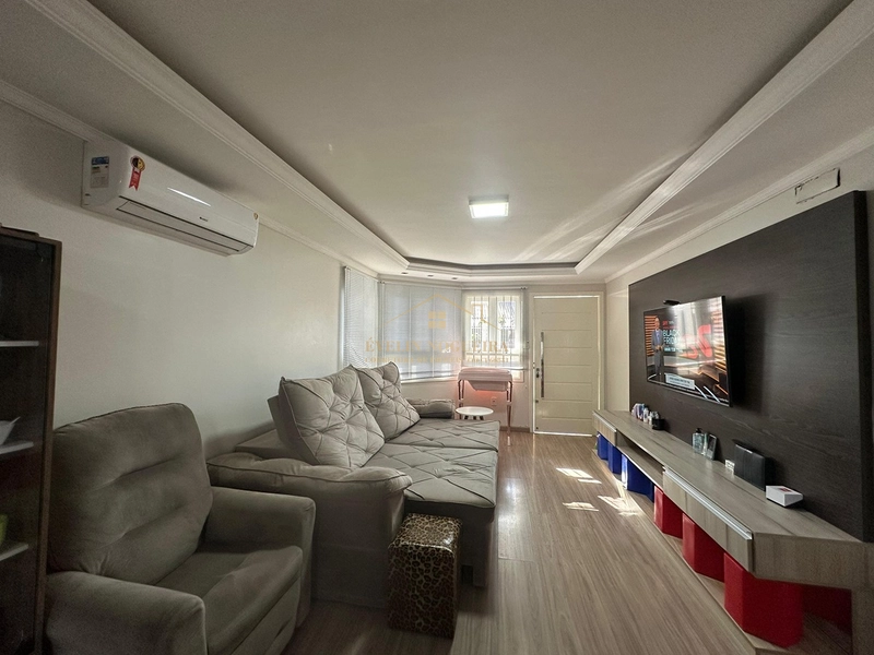 Casa á venda com 3 dormitórios no Bairro Senai: 10ª foto da galeria de imagens do imóvel