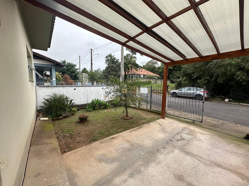Vendo casa com 2 dormitórios no Bairro Senai: 3ª foto da galeria de imagens do imóvel