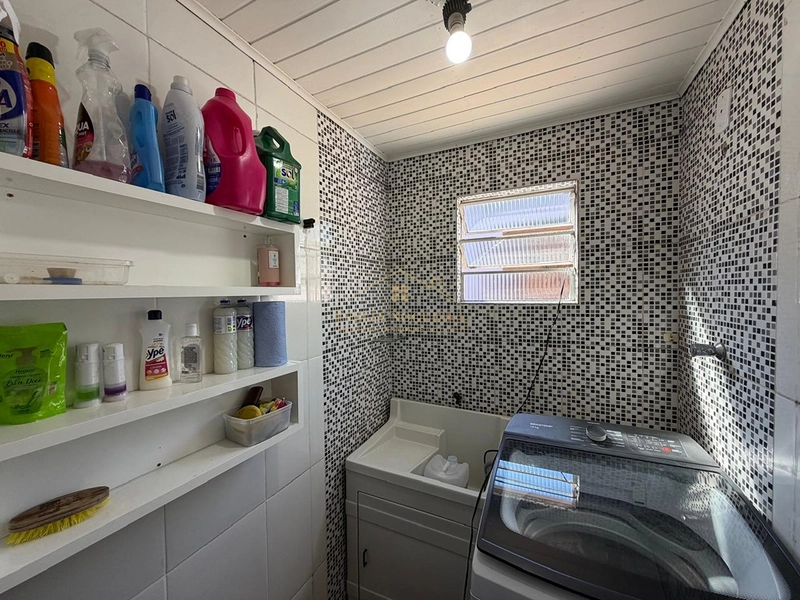 Vendo ótima casa com 3 dormitórios em excelente localização!: 18ª foto da galeria de imagens do imóvel
