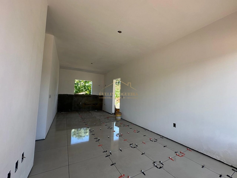 Vendo ótima casa no bairro Senai: 3ª foto da galeria de imagens do imóvel