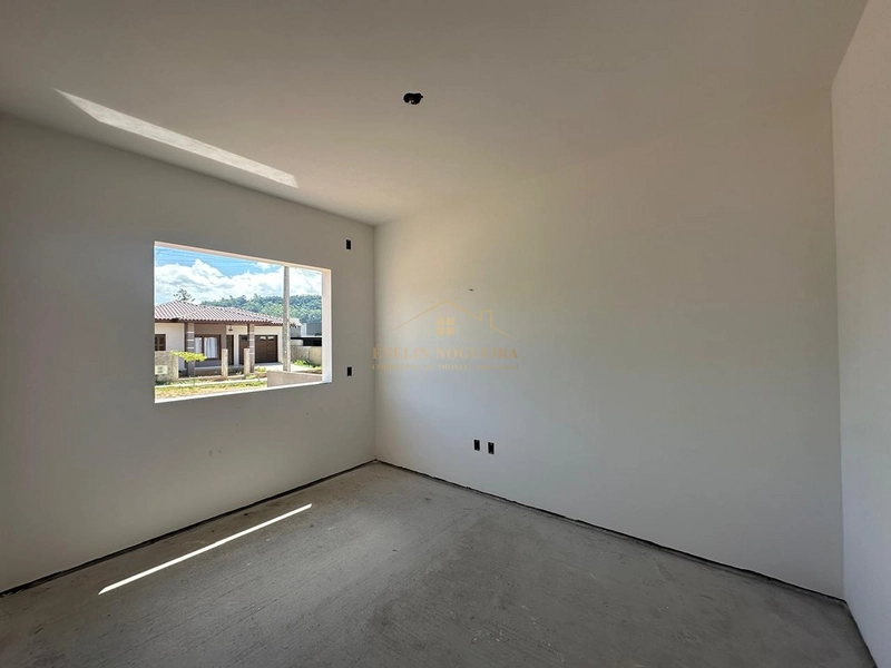 Vendo ótima casa no bairro Senai: 7ª foto da galeria de imagens do imóvel