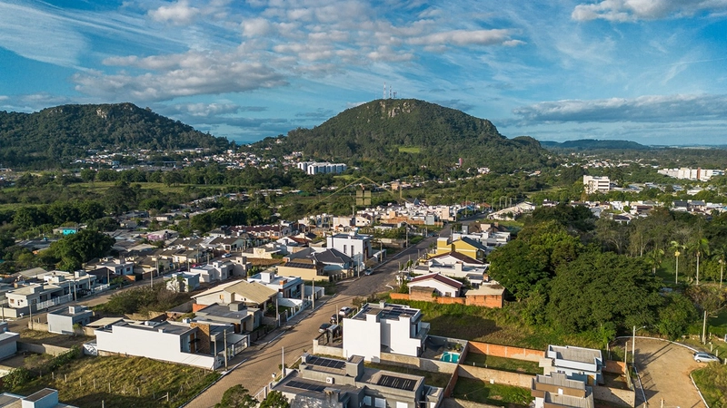 Vendo Belíssima Casa no Bairro Senai: 49ª foto da galeria de imagens do imóvel