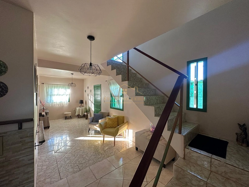 Casa com 5 dormitórios Próxima ao centro!: 13ª foto da galeria de imagens do imóvel