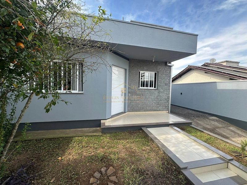 Vendo Excelente Residência no Bairro Santa Rita: 3ª foto da galeria de imagens do imóvel
