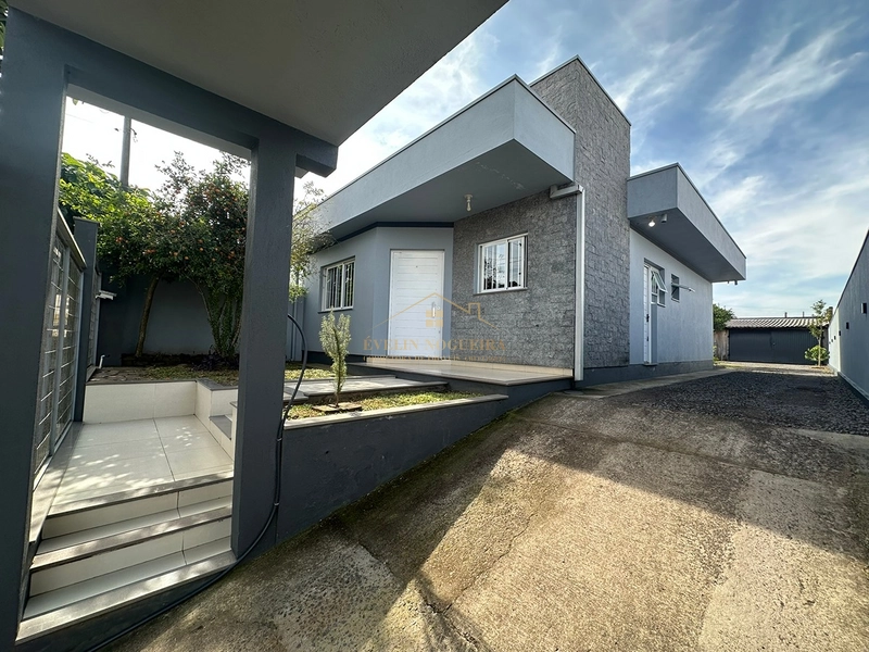 Vendo Excelente Residência no Bairro Santa Rita: 1ª foto da galeria de imagens do imóvel
