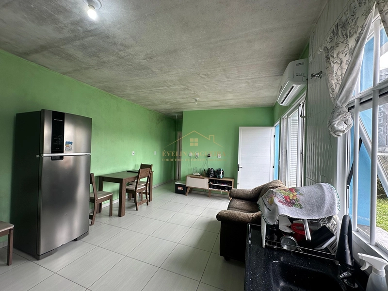 Vendo casa em alvenaria em ótimo bairro: 8ª foto da galeria de imagens do imóvel