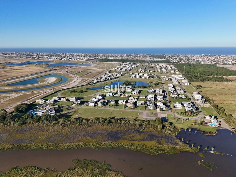Casa térrea à venda no condomínio Lagoa do Passo!: 2ª foto da galeria de imagens do imóvel