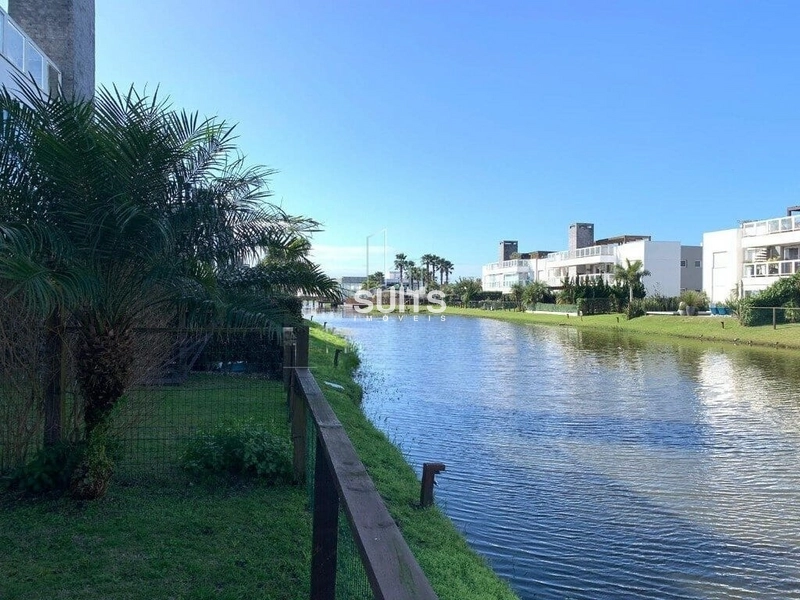 Lindíssima giardino no condomínio Rossi Atlântida: 11ª foto da galeria de imagens do imóvel