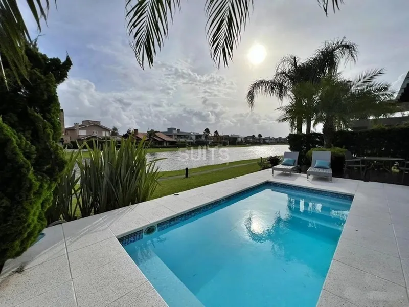 Sobrado beira lago à venda no condomínio Ventura!: 13ª foto da galeria de imagens do imóvel