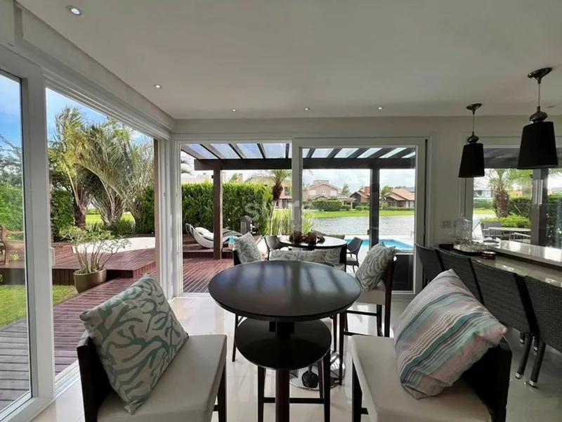 Sobrado beira lago à venda no condomínio Ventura!: 8ª foto da galeria de imagens do imóvel