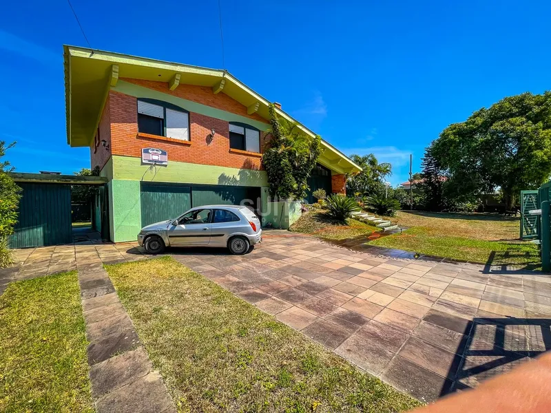 Lindo sobrado diferenciado na praia de Atlântida: 2ª foto da galeria de imagens do imóvel
